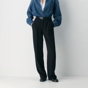 NWT Aritzia EFFORTLESS Crepette Pants BLACK 14 Regular